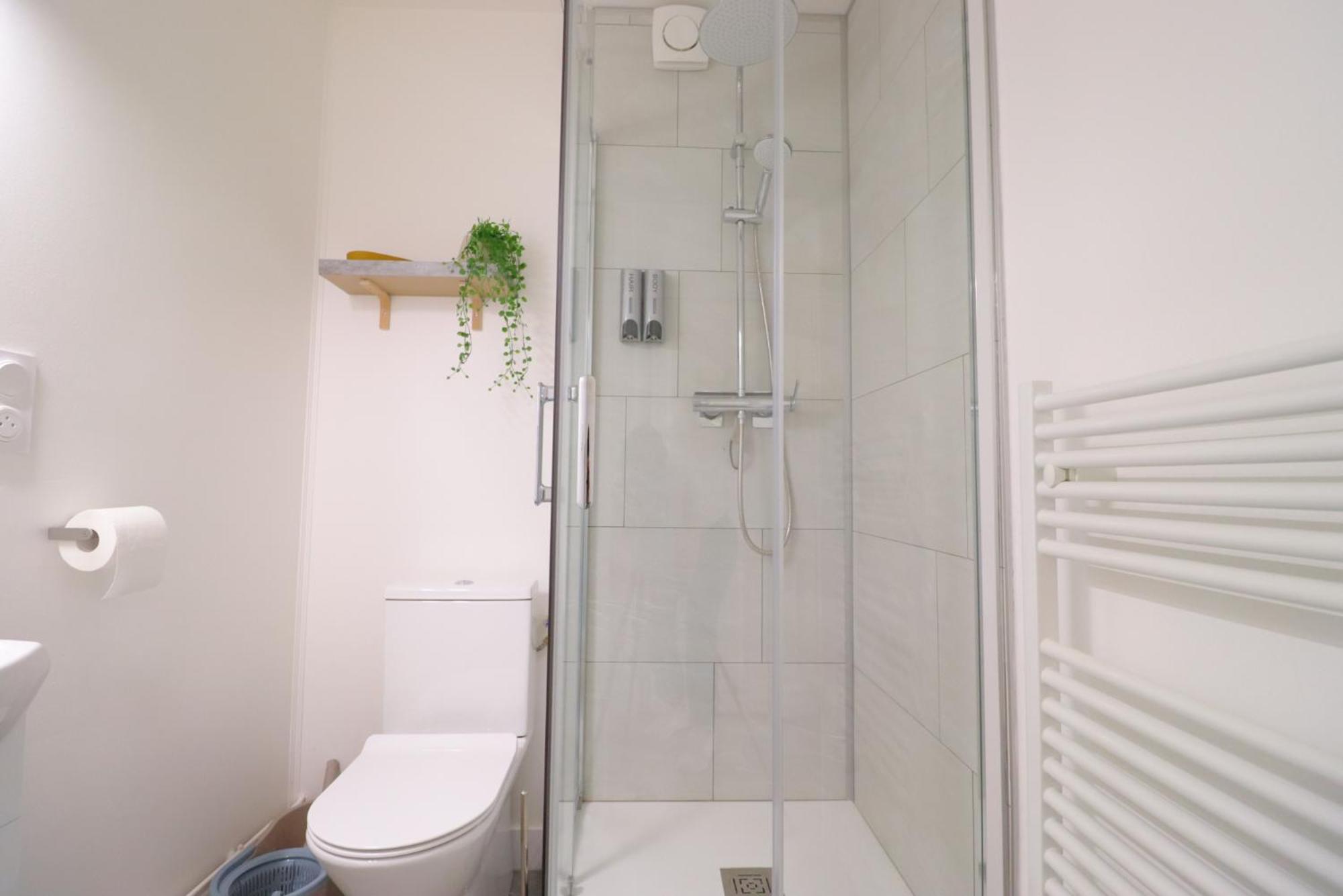 Le Neo - Studio Chic Avec Sa Cour Privative Et Fibre Бержерак Стая снимка
